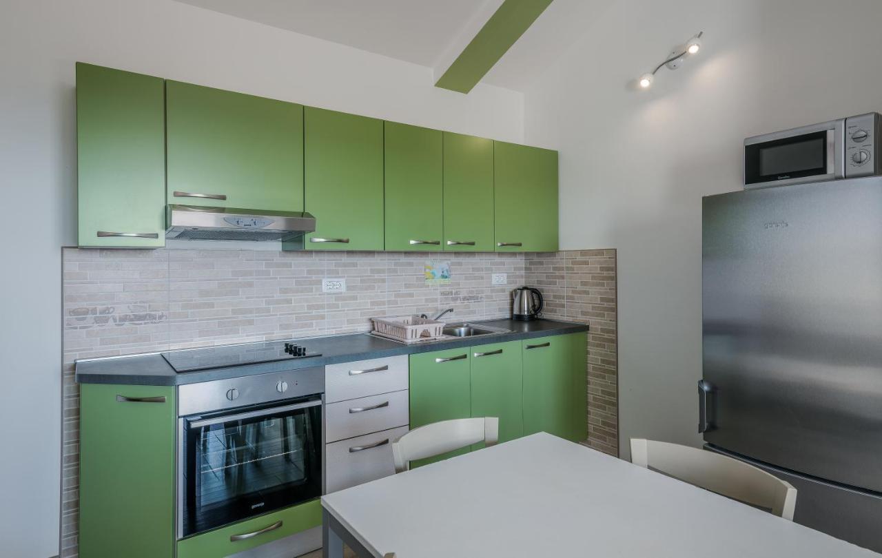 Wabi Sabi Resort & Apartments Brzac Ngoại thất bức ảnh